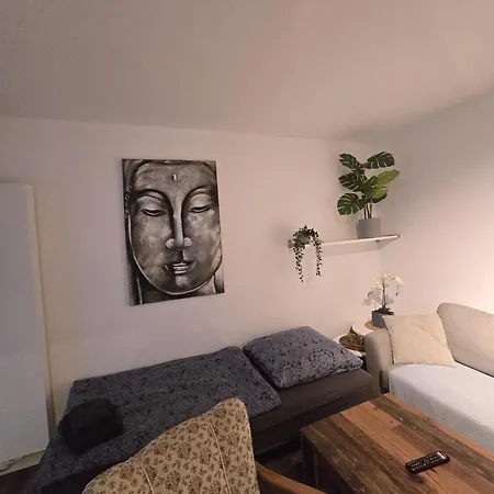 アパート Iam 4 Betten 60 Qm Neu Modernisiert アッテンドルン